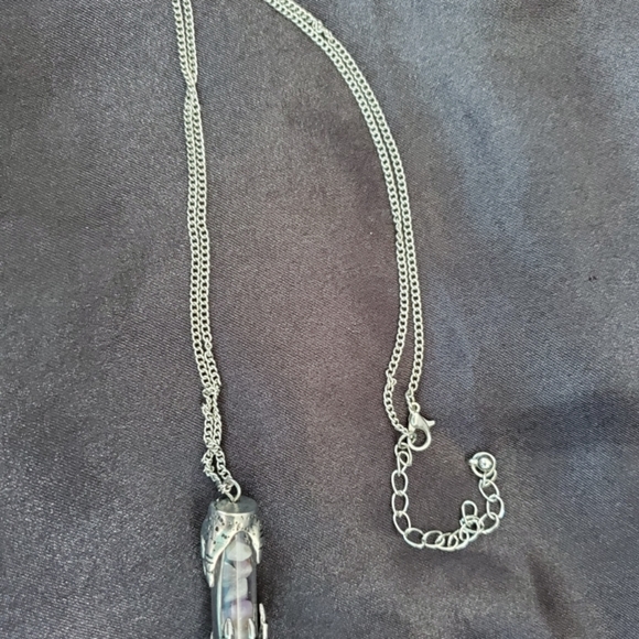 Talon Pendant on chain with genuine Amethyst Crystals necklace - Picture 6 of 9